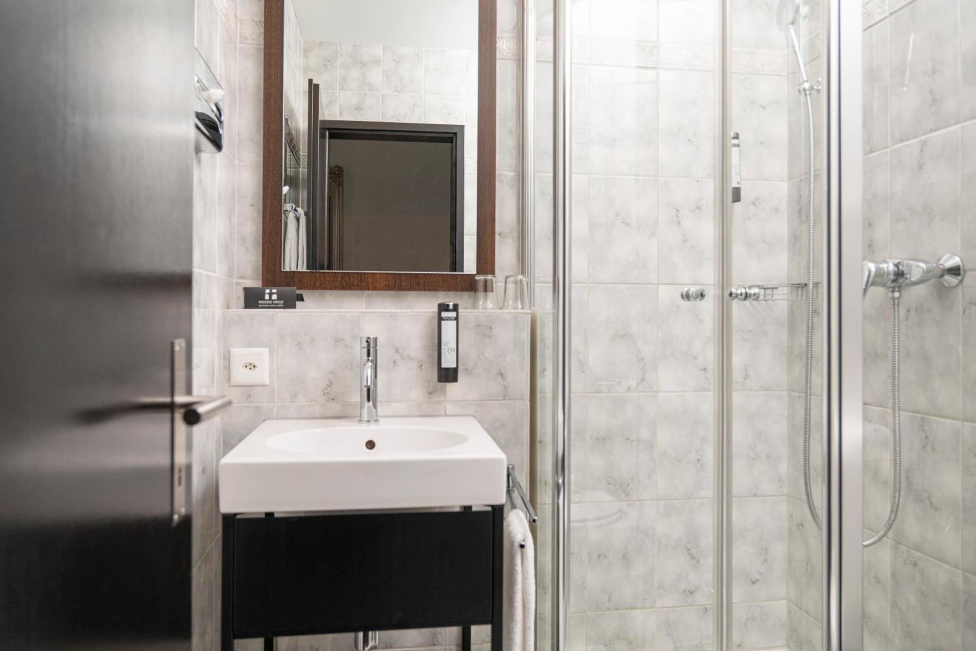 Boutique Hotel Weisses Kreuz - Adult Only Hotel Lucern Pokoj fotografie